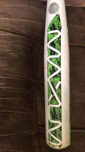 Used Kid Pitch (9YO-13YO) USSSA Certified 2018 Combat Composite Maxum Bat (-12) 19 oz 31"