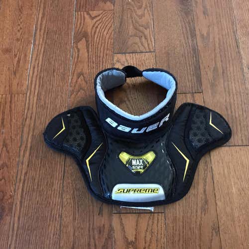 Bauer Goalie Neck Guard
