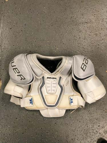 Bauer Nexus 1000 Shoulder Pads (Senior Large, Great Condition)