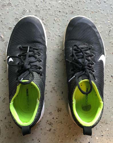 Used Black Nike Golf Shoes (Size 11)