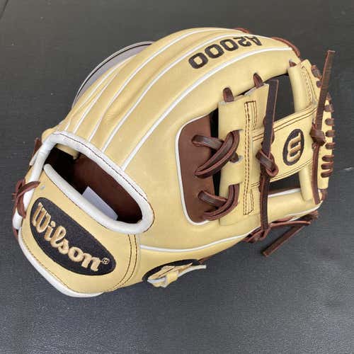 New Wilson A2000 1786 11.5 Inch Baseball Glove - WTA20RB191786