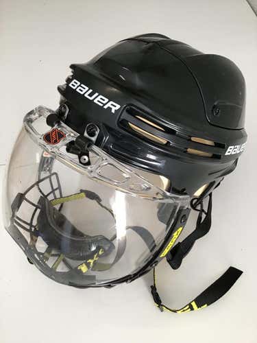 Used Bauer Bhh4500m Md Ice Hockey Helmets