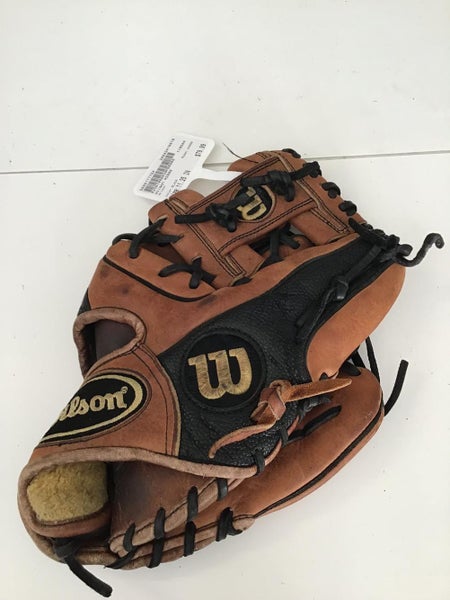Used Wilson A2000 11 1 4" Baseball & Softball Fielders Gloves