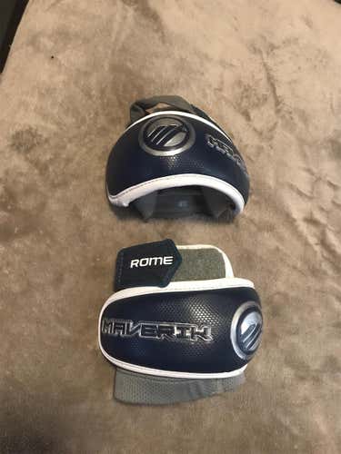 Used Medium Maverik Rome Arm Pads