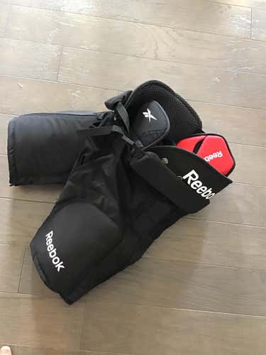 Black Junior Large Reebok 18K Hockey Pants Used Only 1x !!