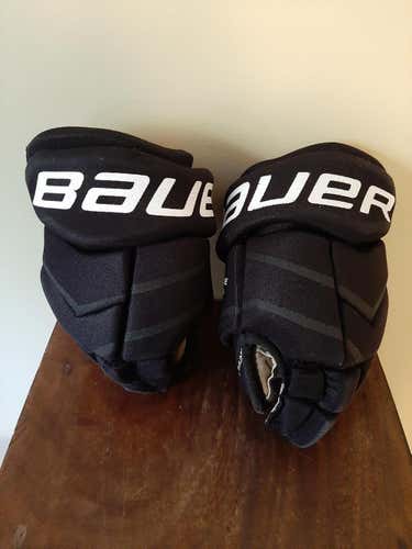 Black Used Youth Bauer Supreme One.4 Gloves 10"