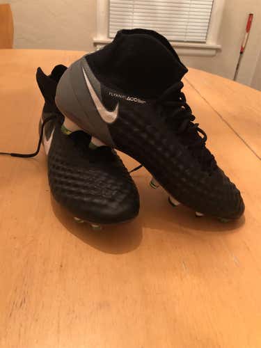 Black Men's Molded Cleats Nike Magista Obra II Cleats