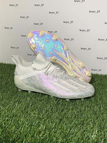 White Men's Molded Cleats Low Cut