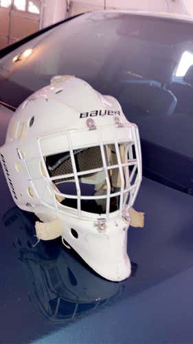 Senior Bauer 950X Goalie Mask