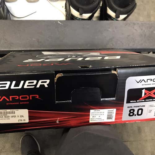 Senior Bauer Vapor 1X Regular Width  Size 8 Hockey Goalie Skates