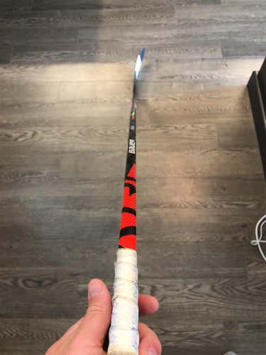 Like New Boston University NCAA Bauer Vapor Flylite LH 82 Flex Pro Stock Stick - 8/10 - Zegras