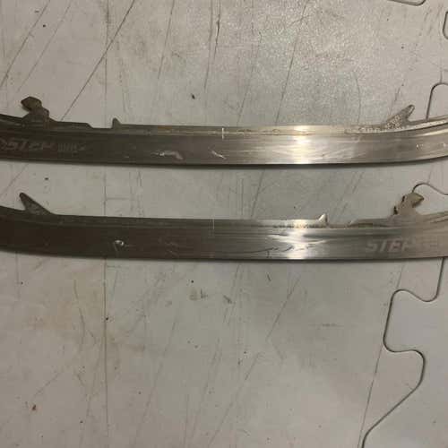 Used Step Steel 288 mm Bauer