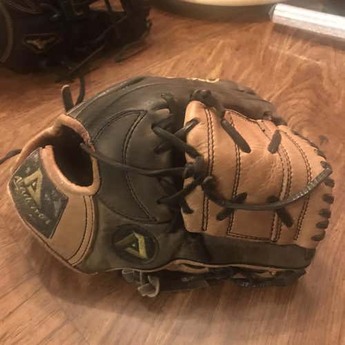 Black High School/College Infield 11" Baseball Glove FOR TRADE OR SALE