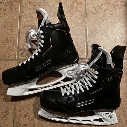 Senior Bauer Supreme 2S Pro Extra Wide Width  Size 10 Hockey Skates
