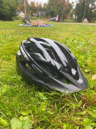 Used Medium Scott Watu  Bike Helmet
