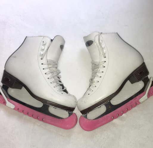 White Riedell Size 2 Figure Skates