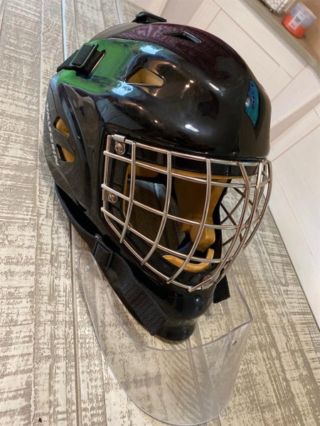 Black Senior Vaughn Goalie Mask