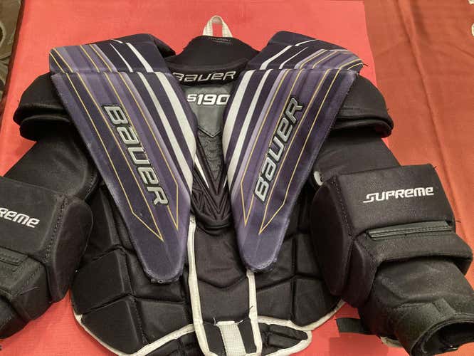 Used Intermediate Large Bauer Supreme S190  Chest and Arm Protector Goalie Chest Protector