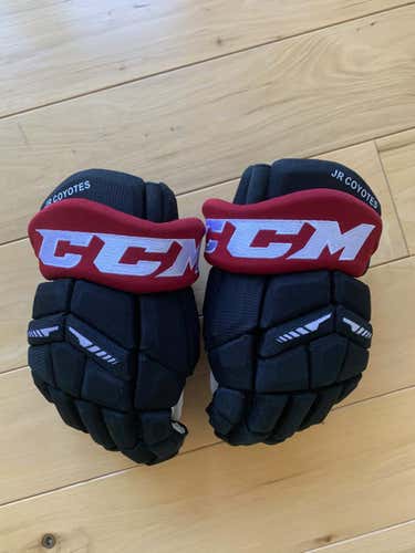 CCM HG65C Pro Stock Jr. Coyotes Gloves - New w/o tags
