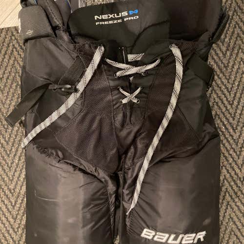 Black Used Senior Medium Bauer Hockey Pants