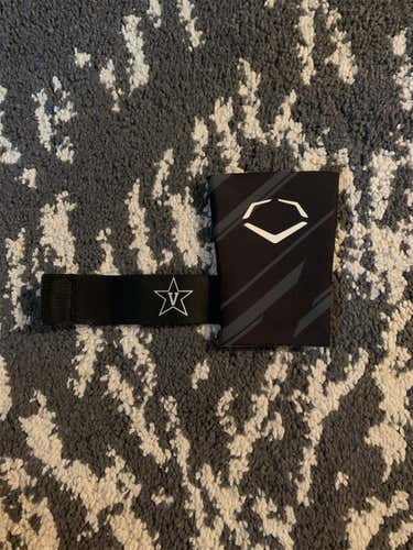 EvoShield Vanderbilt Issued Harrison Ray Compression Wrist Sleeve