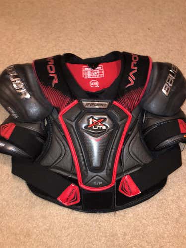 Senior Small Bauer Vapor 1X Lite  Shoulder Pads