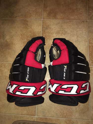 Black Senior CCM T4R pro 14"  Gloves