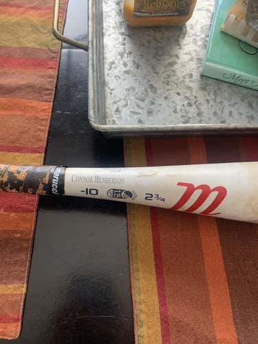 Used Kid Pitch (9YO-13YO) Marucci Alloy CAT 8 Bat (-10) 17 oz 27"