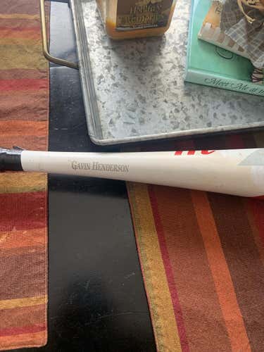 Used Kid Pitch (9YO-13YO) USSSA Certified Marucci Alloy CAT 8 Bat (-10) 19 oz 29"