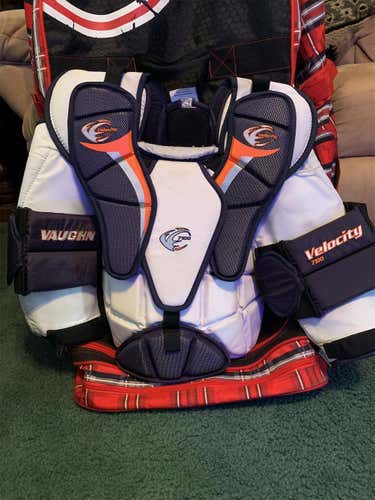 Junior Small Vaughn Velocity 7100 Pro Stock Goalie Chest Protector