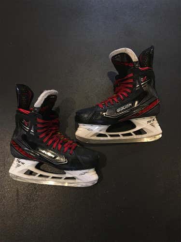 Senior Bauer Vapor 2X Regular Width Size 8.5 Hockey Skates