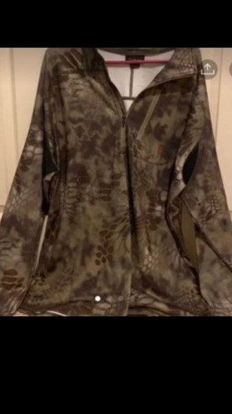 Green camo new without tags Adult Unisex XXL Other Jacket