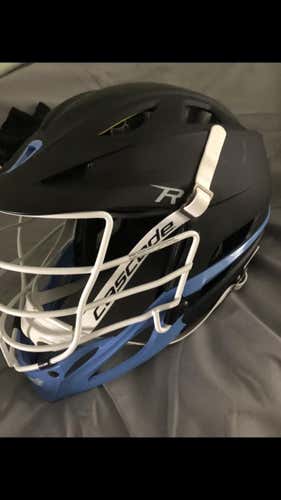 Black Adult Player's Cascade R Helmet