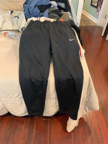 Large Nike Dri Fit Sweatpants