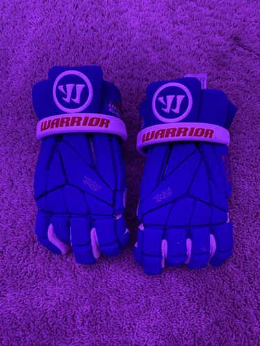 new  Warrior all American Lacrosse Gloves (price negotiable)