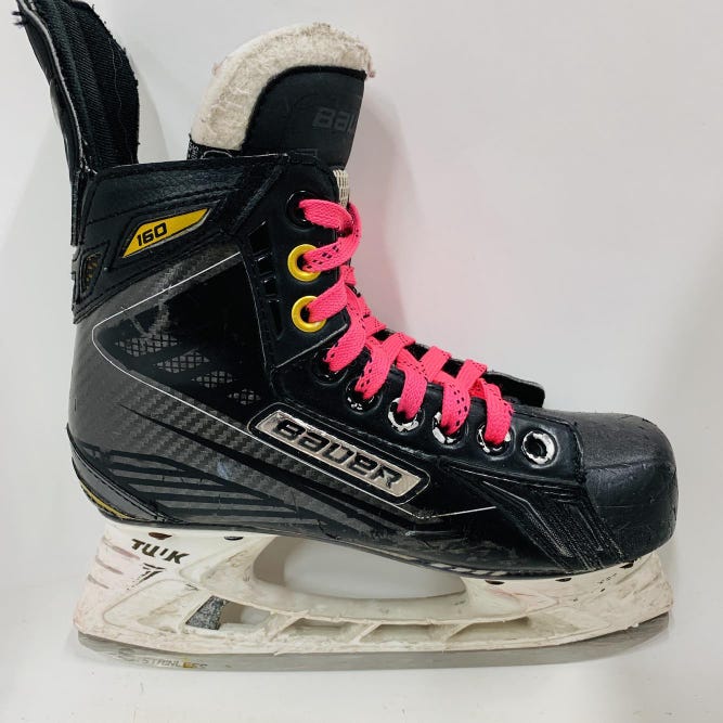 Junior Bauer Supreme 160 Regular Width Size 2 Hockey Skates
