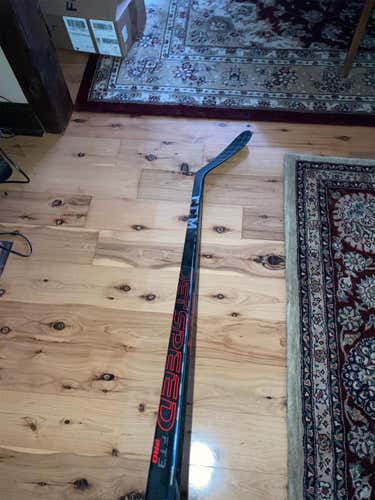 Senior Right Handed JetSpeed Toe Pattern  Hockey Stick