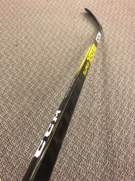CCMIntermediate Right Handed Super Tacks AS2 Pro P28 55 Flex  Hockey Stick