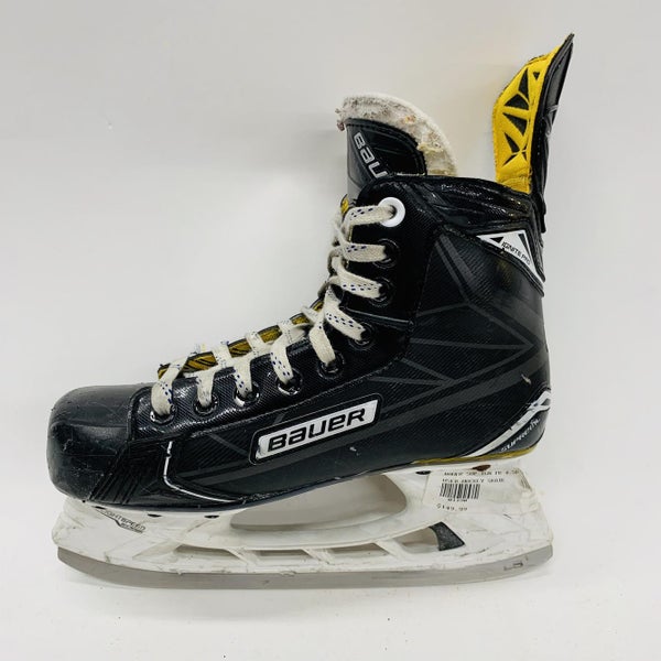 Junior Bauer Supreme Ignite Pro Regular Width Size 4.5 Hockey Skates
