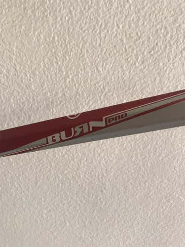 Like New Red Old School Warrior Burn Pro Diamond Shaft