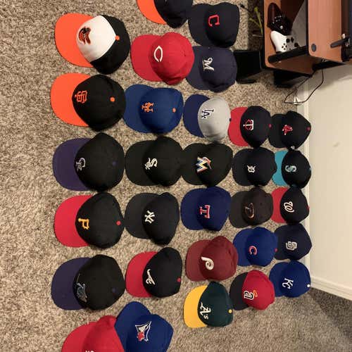 MLB Hats Lot