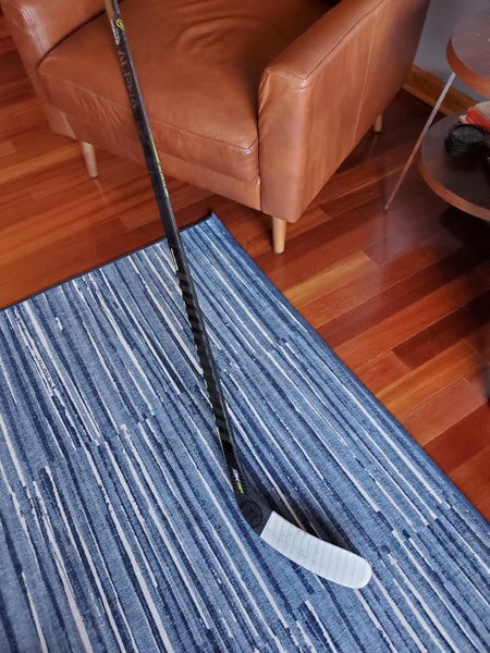 Used Senior Warrior Right Handed Alpha DX Hockey Stick Mid Pattern