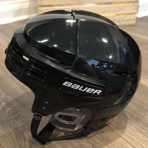 Black Lightly Used Large Bauer Re-Akt 75  Helmet