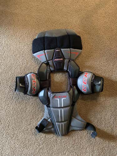 Senior Large CCM WS1  Shoulder Pads