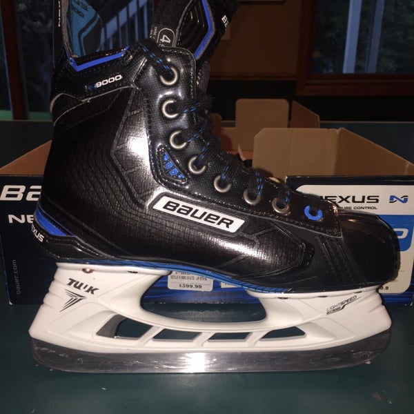 Junior Bauer Nexus N9000 Regular Width Size 4.5 Hockey Skates