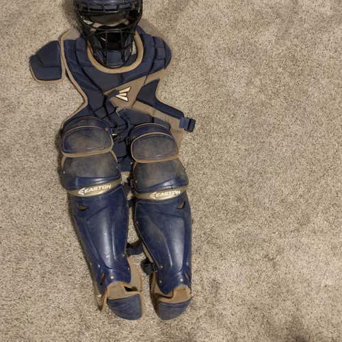 Intermediate Easton M10 Series Catcher's Set