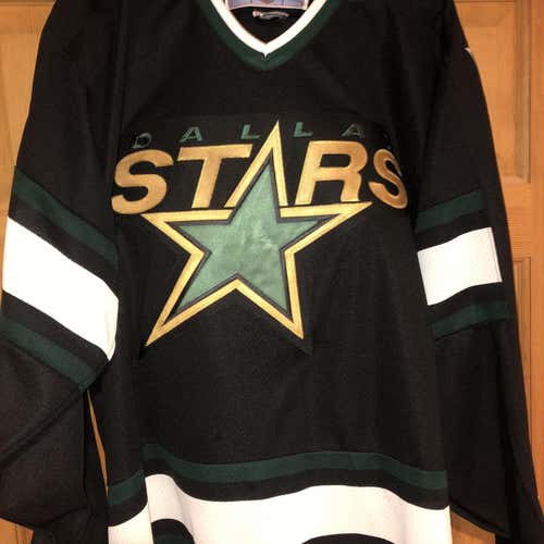 Vintage Dallas Stars Hockey Jersey