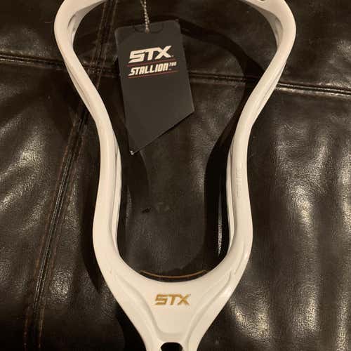 White New Unstrung Stallion 700 Head