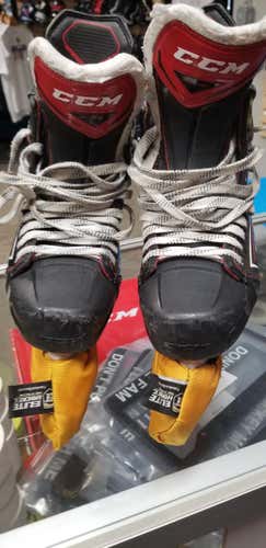 Used Senior CCM JetSpeed FT2 Hockey Skates Extra Wide Width Size 9.5