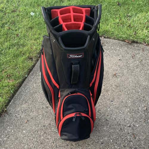 Black Used Titleist Bag
